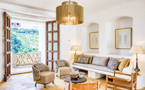 Several living spaces opening to terraces